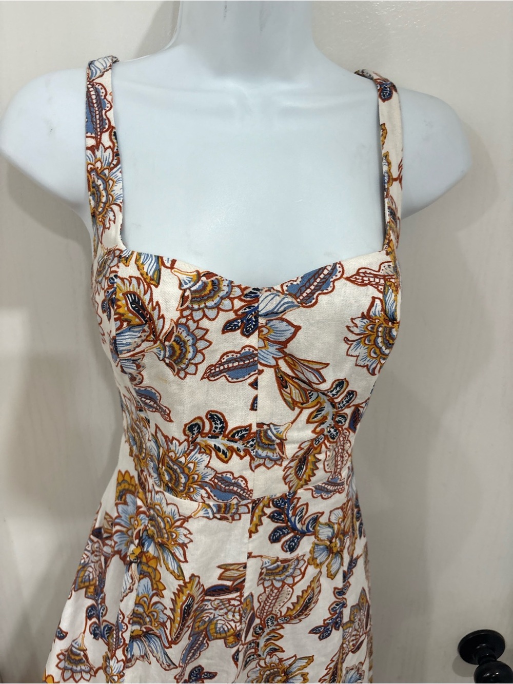 Floral linen Square-Neck Midi Dress in Cream and Blue - Picture 8 of 8